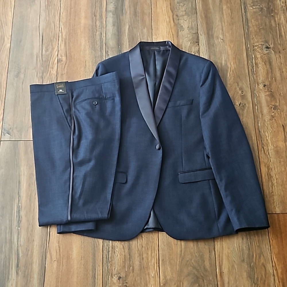 14th & Union Navy Tuxedo (42R) - NWT